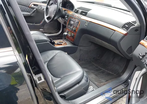 2002 Mercedes-Benz S 500 z USA, uszkodzony, nr VIN WDBNG75J72A314834